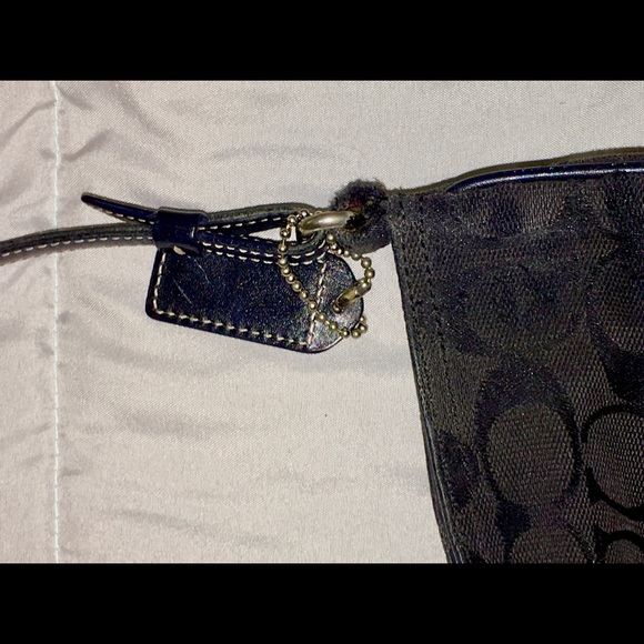 Gifting - Picture 6 of 14